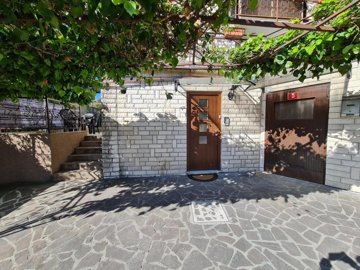Apartamento Apartma Pina Izola Exterior foto