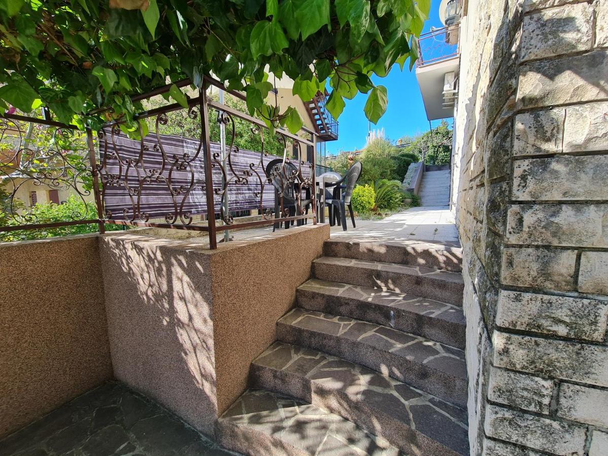 Apartamento Apartma Pina Izola Exterior foto