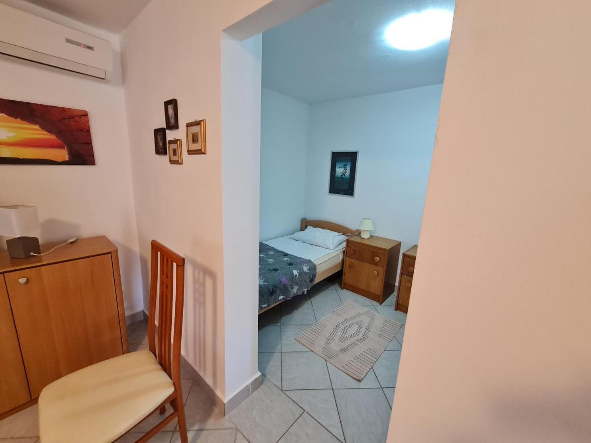 Apartamento Apartma Pina Izola Exterior foto