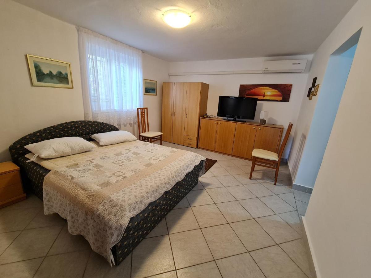 Apartamento Apartma Pina Izola Exterior foto