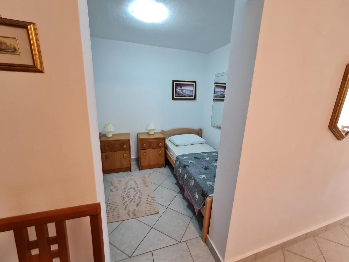 Apartamento Apartma Pina Izola Exterior foto